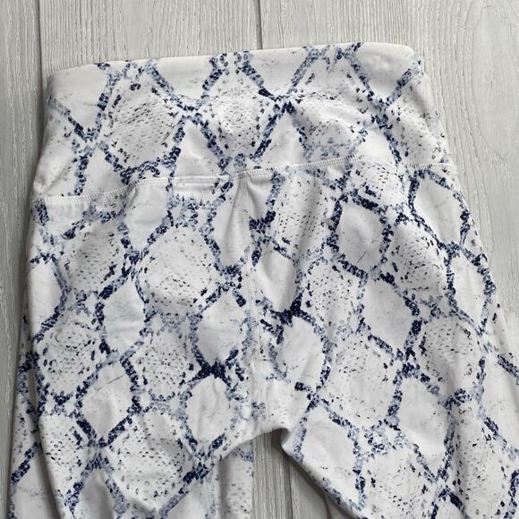 Varley Women's White Snake Print Let’s Go High Rise 7/8 Leggings Size Small - Picture 8 of 10